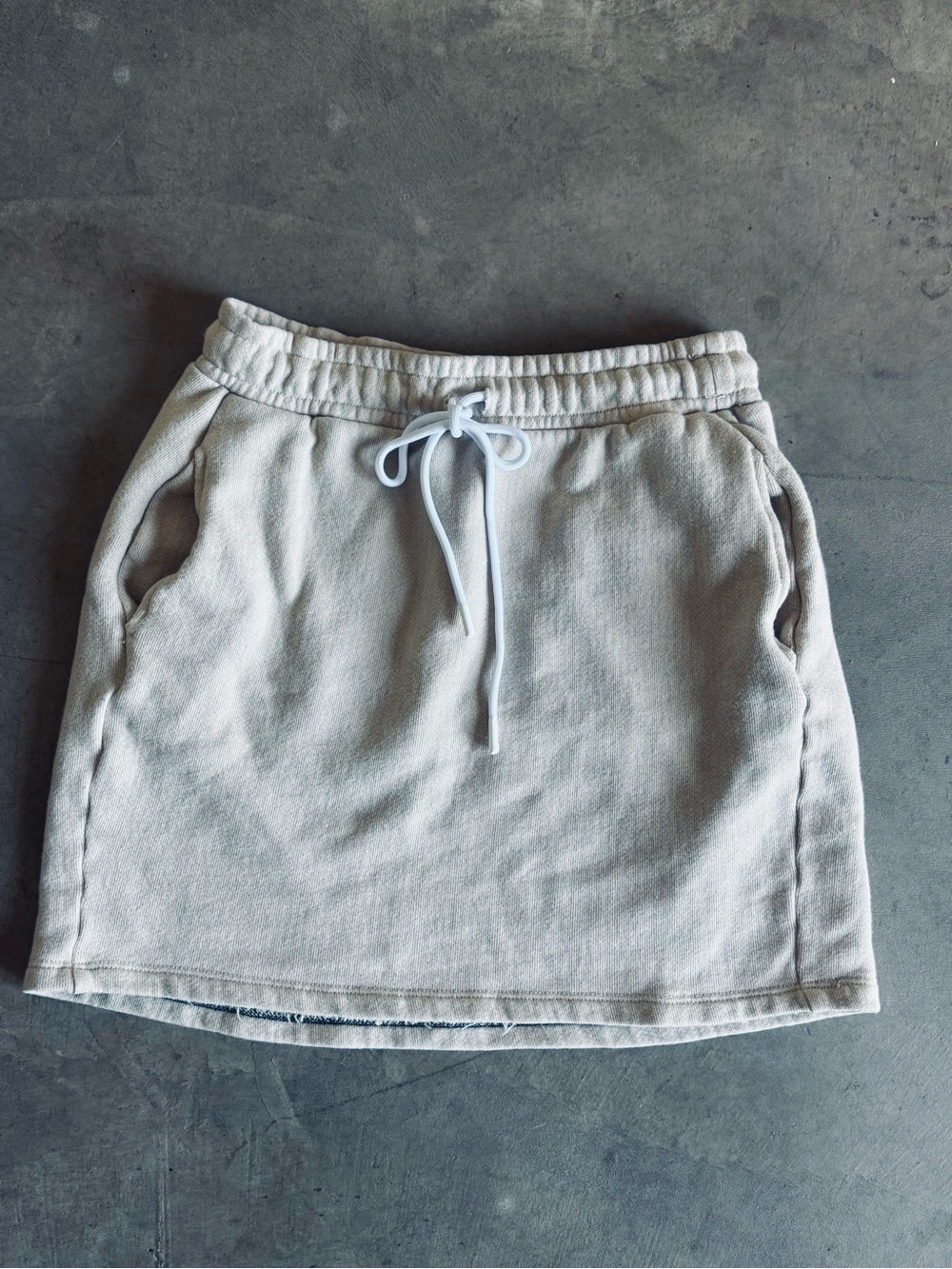 Worthington Heathered Light Cream Knit Mini Skirt with Drawstring PS